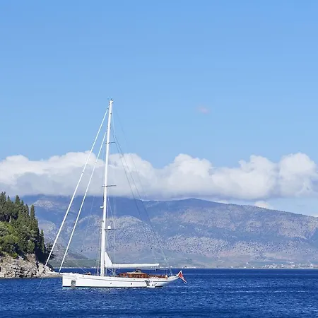 Βίλα βίλλα τατιάνα *