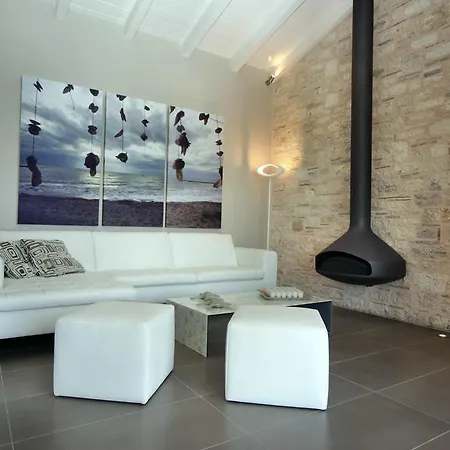 Villa Tatiana Agios Stefanos (Thinali)
